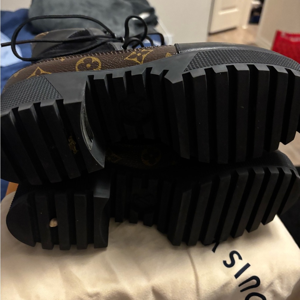 Louis Vuitton Brown and Black Monogram Boots - Picture 5 of 9